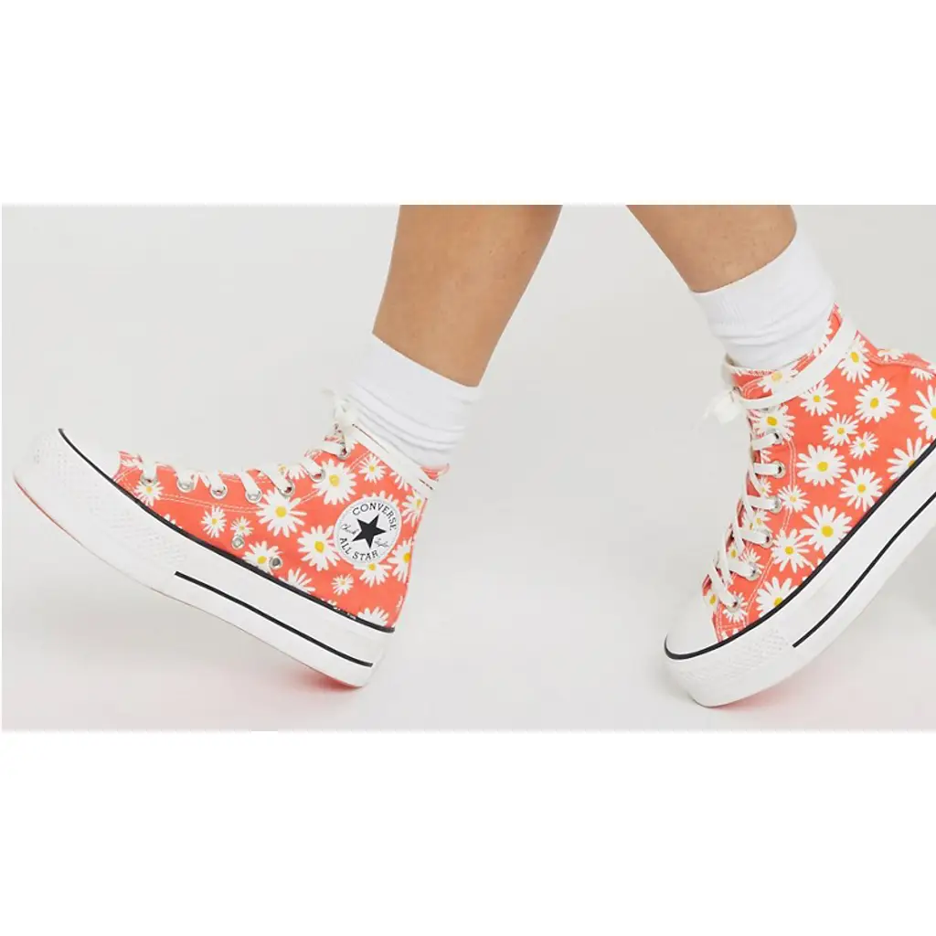 Converse Camp Daisies Platform Chuck Taylor All Star High Top Red - Image 2