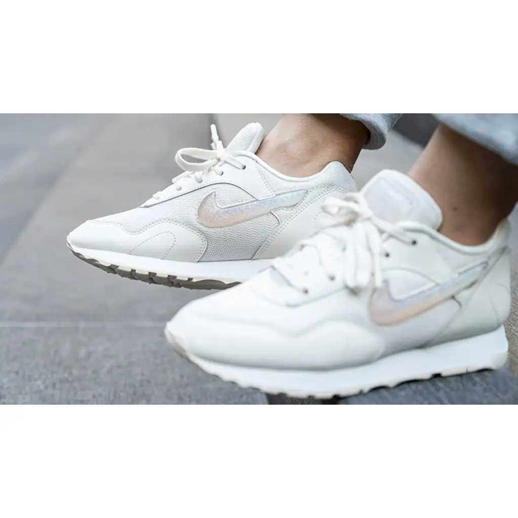 Nike Outburst Premium Guava Ice Women's - Image 4