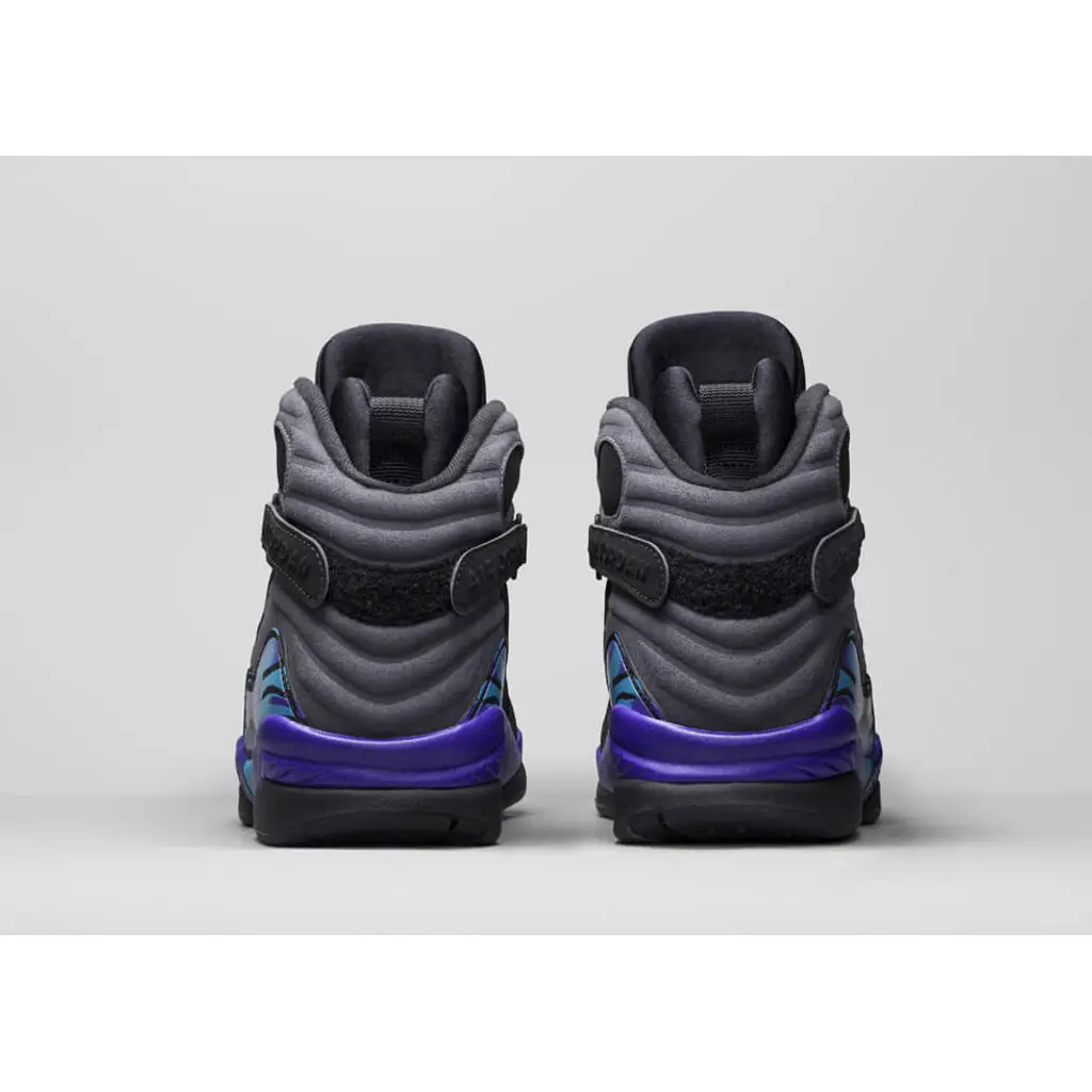 Nike Air Jordan 8 Aqua - Image 3