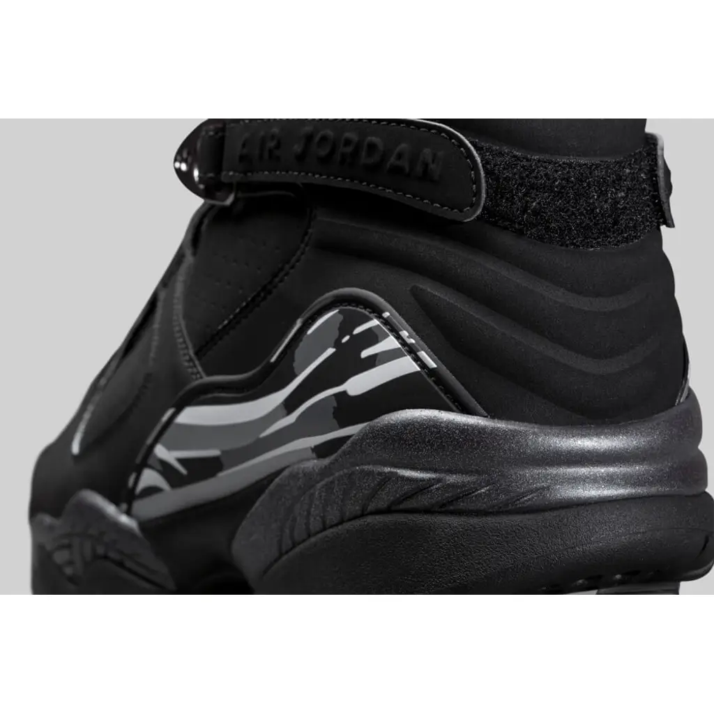 Nike Air Jordan 8 Chrome - Image 5