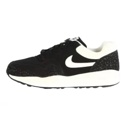 Nike Air Safari Black