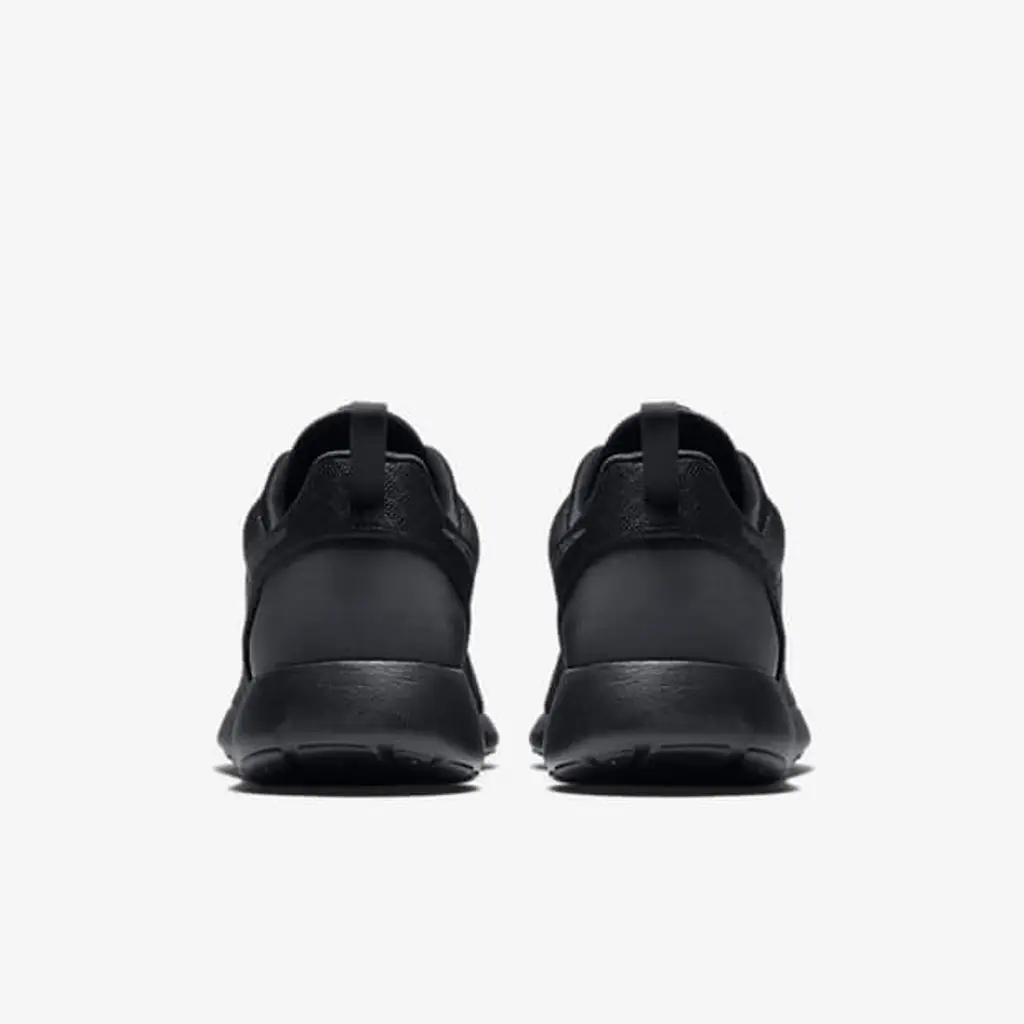Nike Roshe One Hyperfuse Triple Black - Image 4