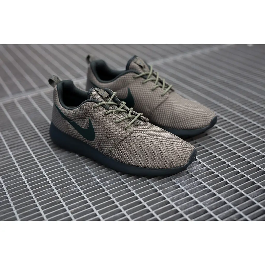 Nike Roshe Run Iron Green - Image 2