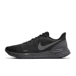 Nike Revolution 5 Black