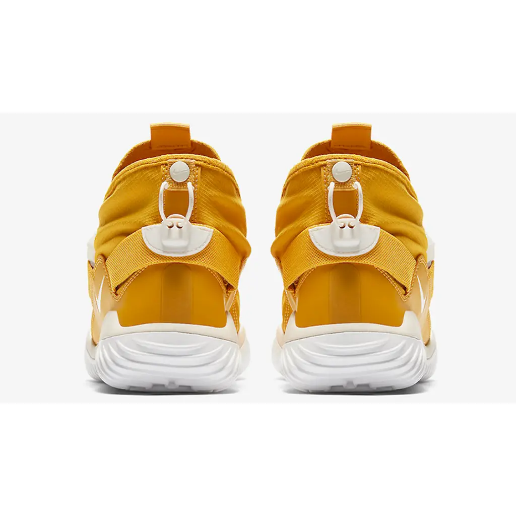 NikeLAB KMTR Mineral Yellow - Image 4