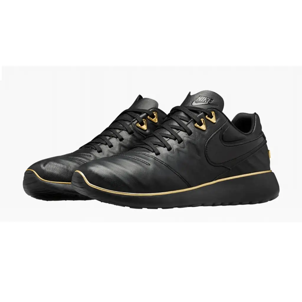 NikeLAB X Olivier Rousteing Roshe Tiempo - Image 2