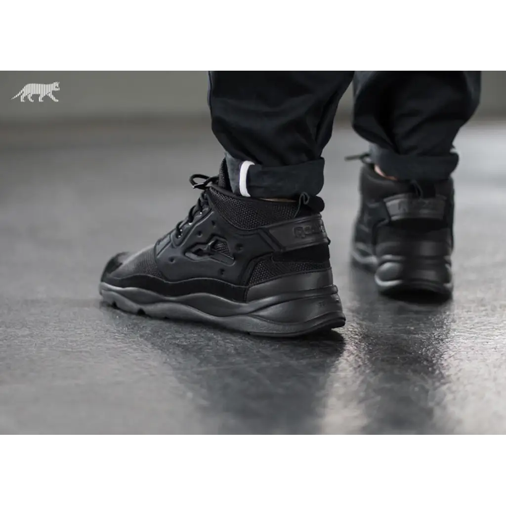 Reebok Furylite Chukka Black - Image 4