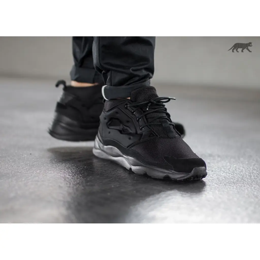 Reebok Furylite Chukka Black - Image 2