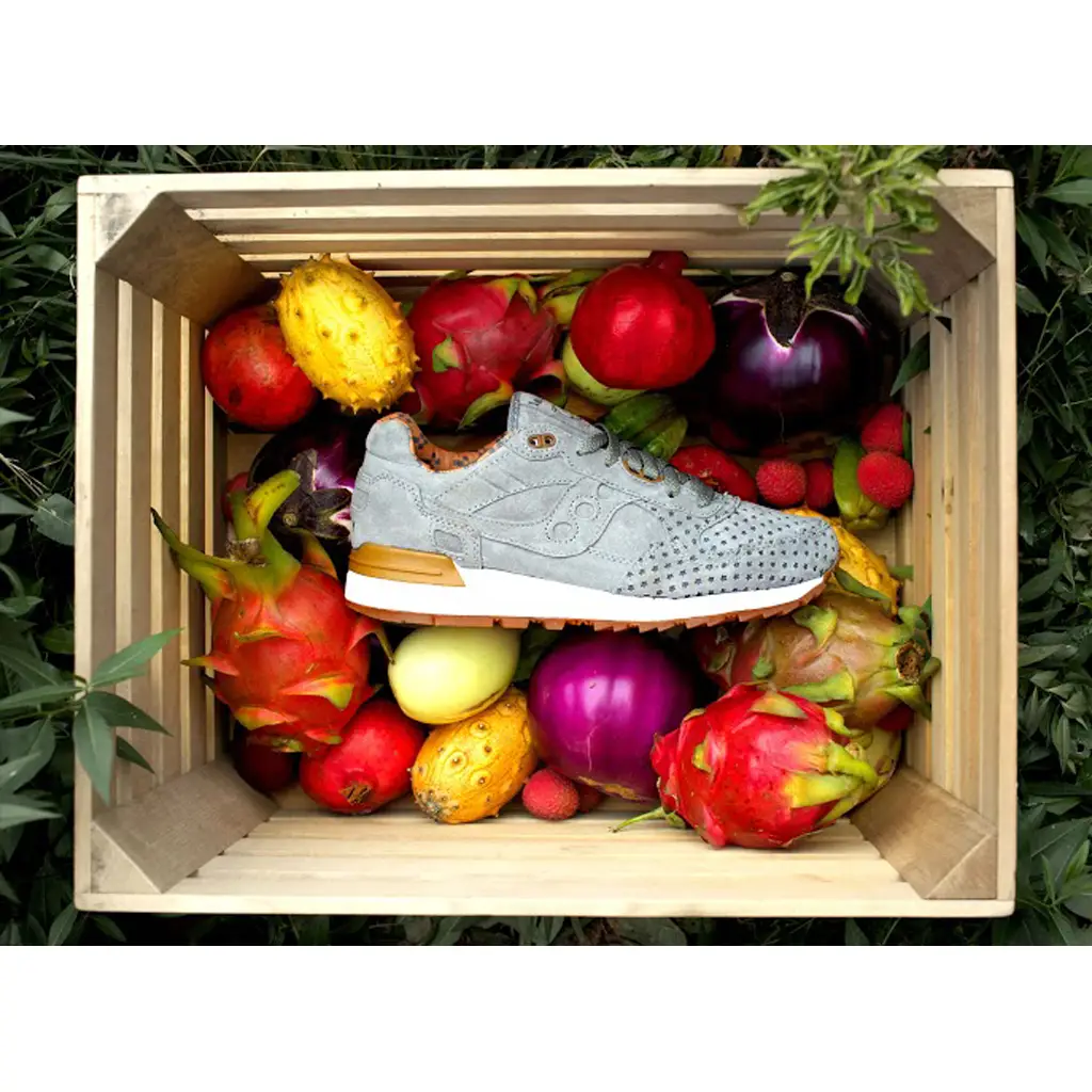 Saucony X Play Cloths Shadow 5000 Strange Fruit Grey - Image 3