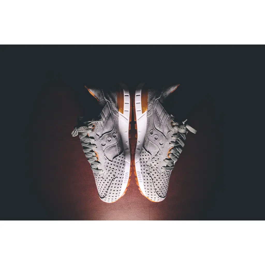 Saucony X Play Cloths Shadow 5000 Strange Fruit Grey - Image 2