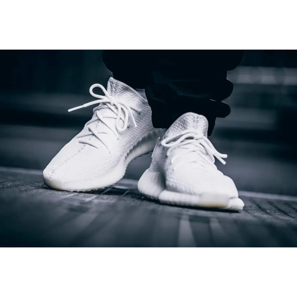 Yeezy Boost 350 V2 White - Image 3