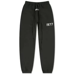 Fear Of God ESSENTIALS 1977 Logo Sweat Pant - Iron