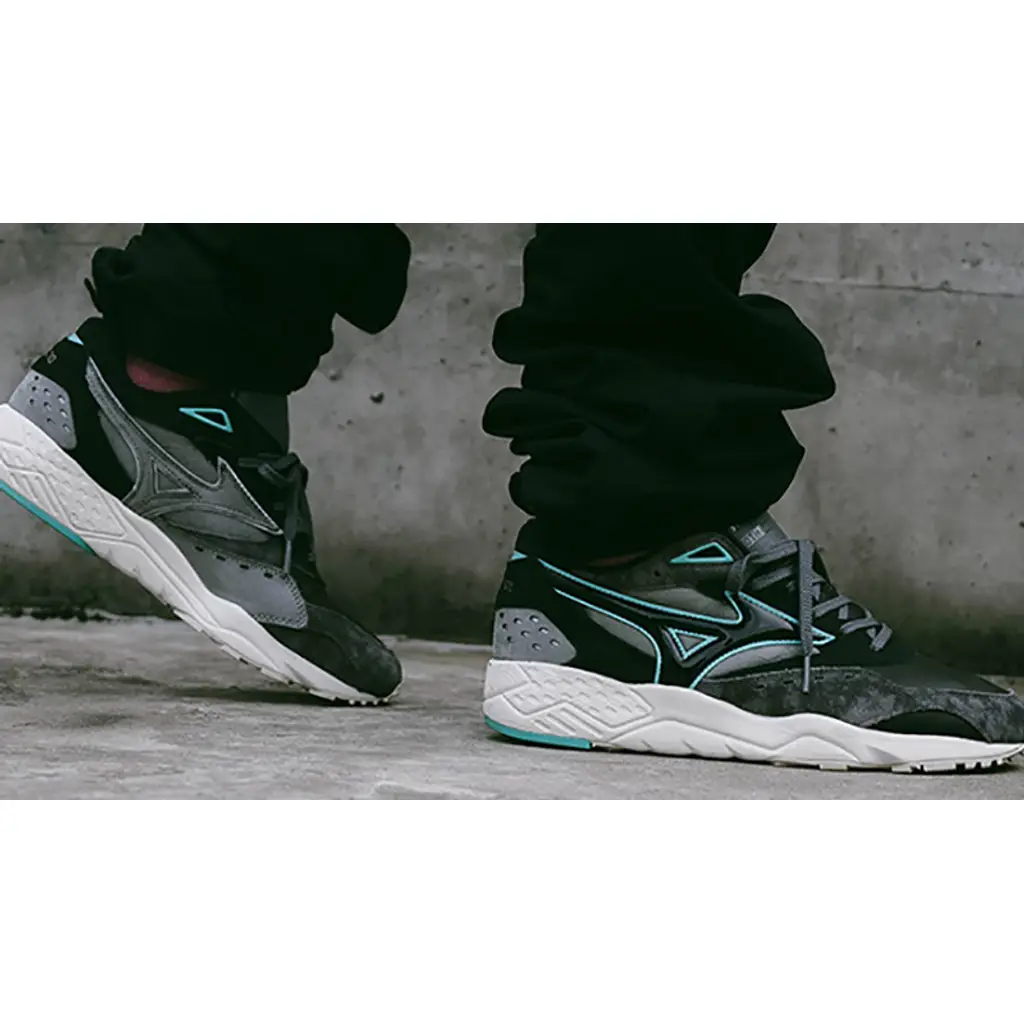 Footpatrol X Mizuno Contender Black - Image 9