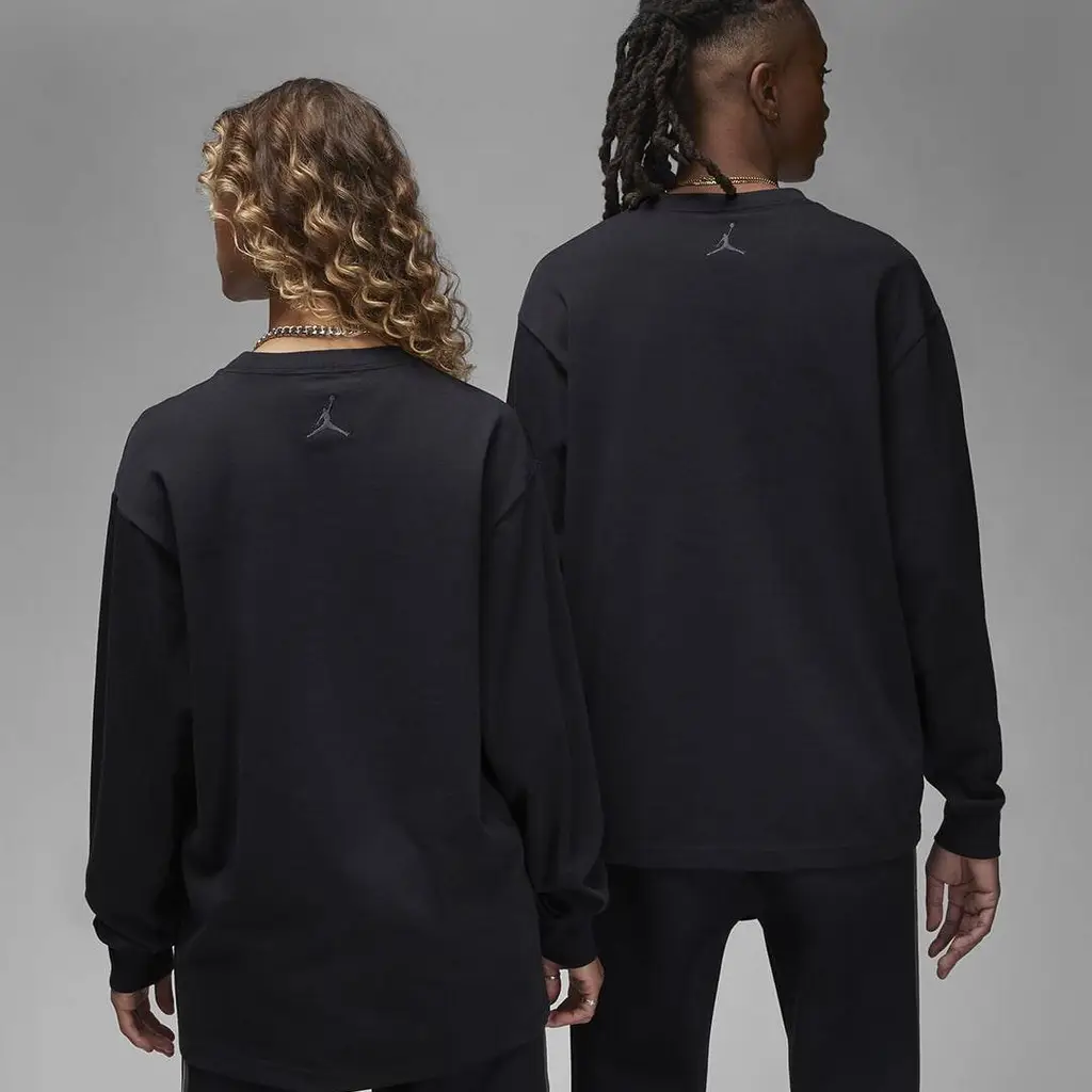 Nike Air Jordan X A Ma Maniere Long Sleeve Graphic T-Shirt - Black - Image 2