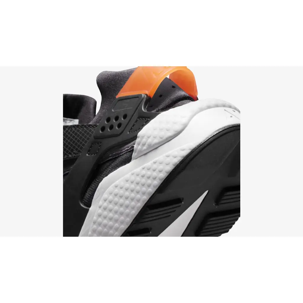 Nike Air Huarache 3D Swoosh Black - Image 5