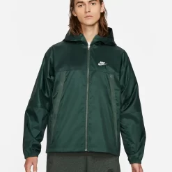 Nike Sportswear Revival Lightweight Woven Jacket - Galactic Jade