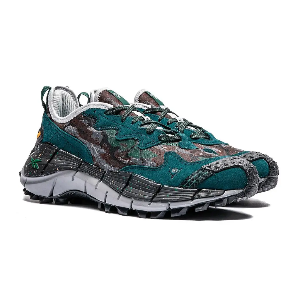 South2 West8 X Reebok Zig Kinetica II Edge Camo Green - Image 2