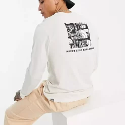 The North Face Distorted Logo Long Sleeve T-Shirt - White