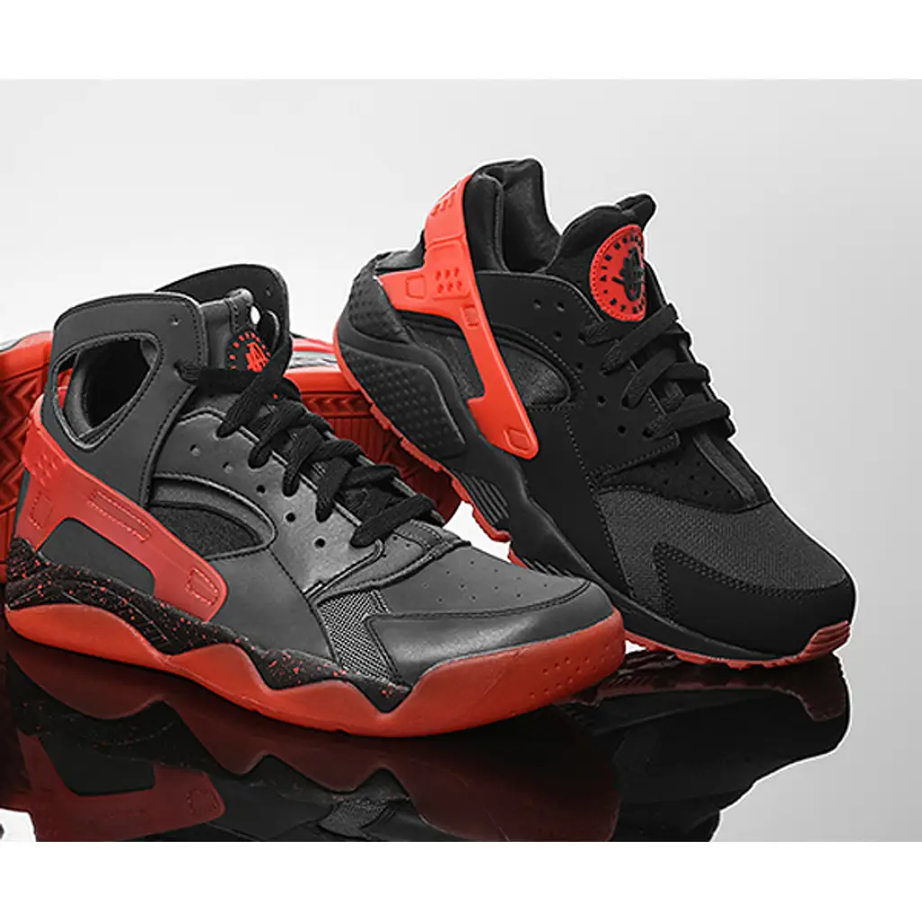 Nike Air Flight Huarache QS Love Hate Pack Black - Image 3