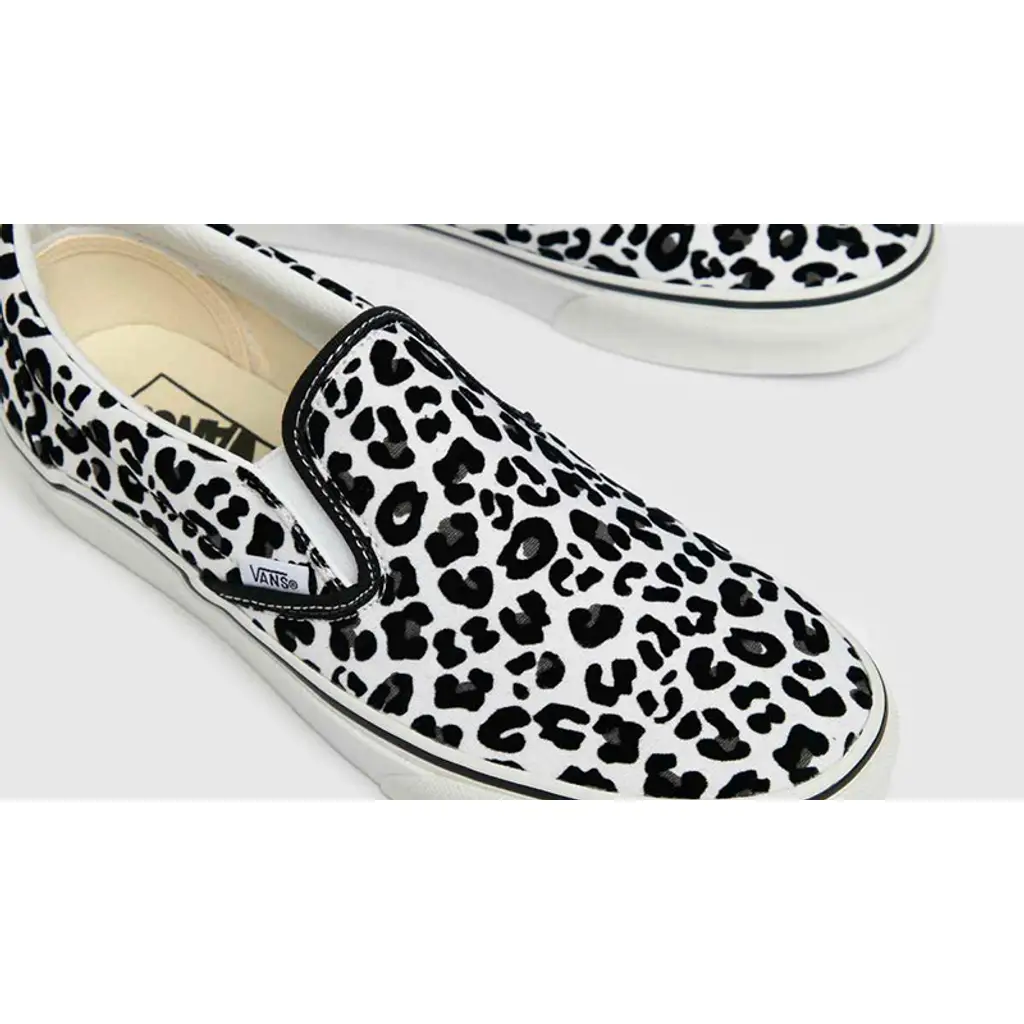 Vans Slip-On Snow Leopard Black White - Image 3