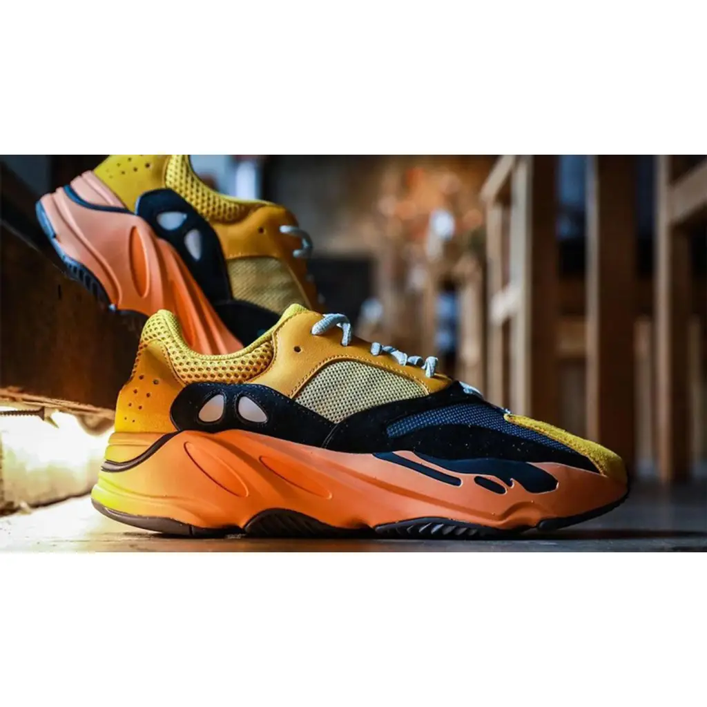 Yeezy Boost 700 Sun - Image 5