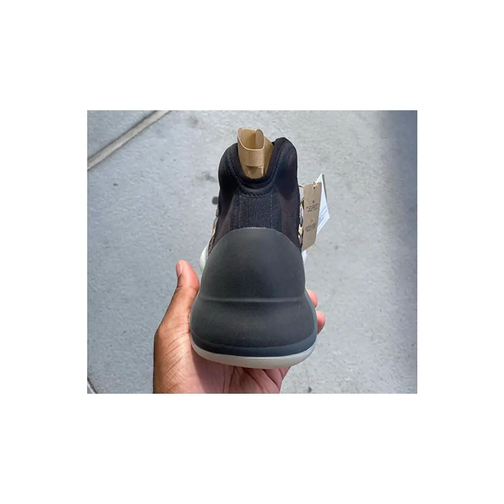 Yeezy QNTM Amber Tint - Image 8