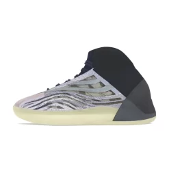 Yeezy QNTM Mono Carbon